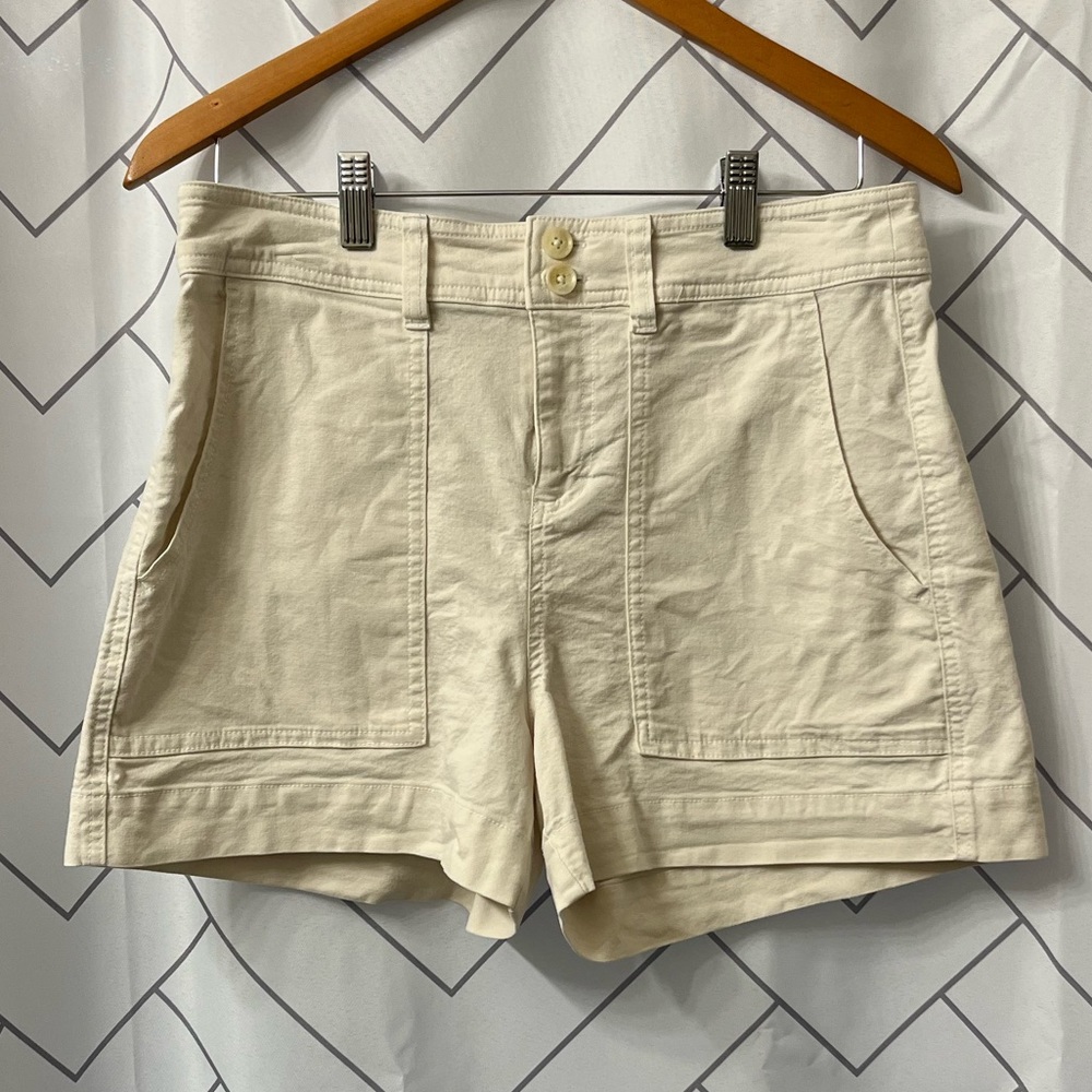 A New Day Target White/Cream Cotton Shorts Size 8